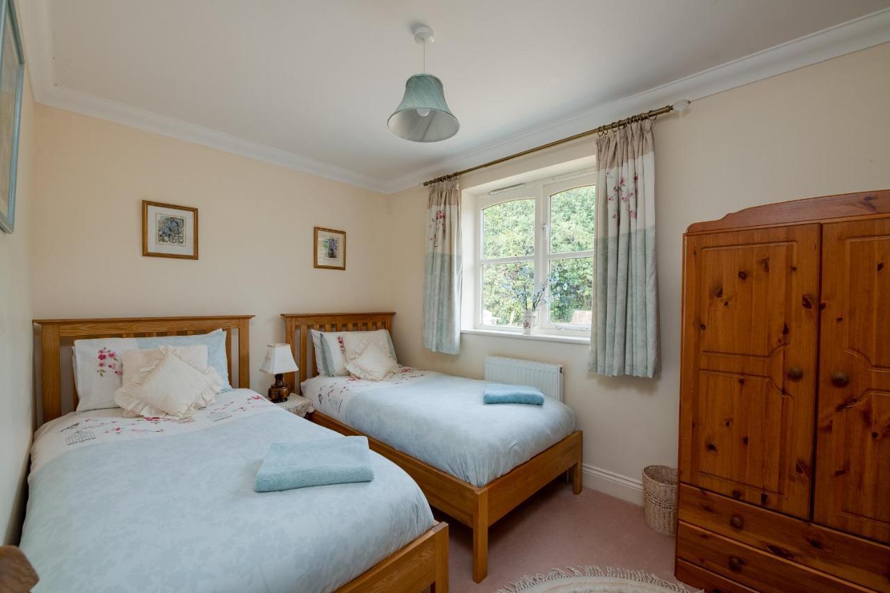 Oak Tree Cottage, Charming, Rural New Forest Home Boldre Exterior photo